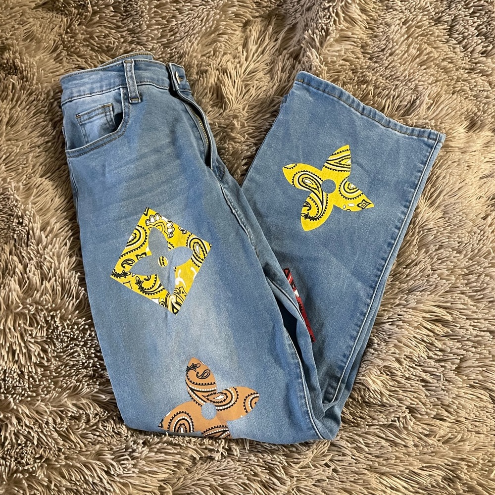 Bell Bottom  Woman’s Jean